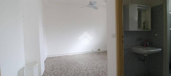 2-Zimmer Wohnung in Pavia, Italy, Nr. 111295 2