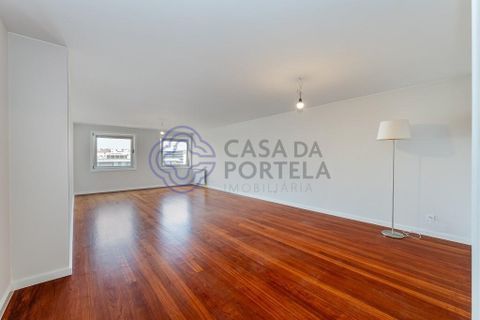 3 bedrooms Apartment in Matosinhos, Portugal No. 261676