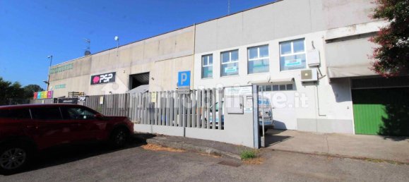 3 rooms Warehouse in Cisliano, Italy No. 145807 3