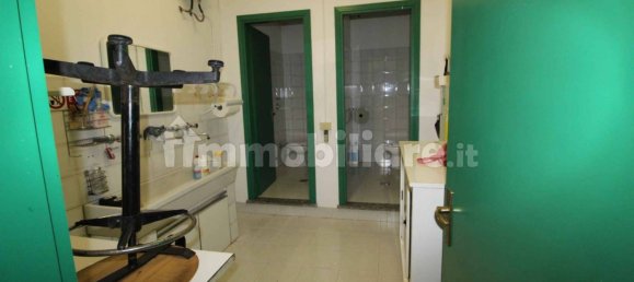 3 rooms Warehouse in Cisliano, Italy No. 145807 5