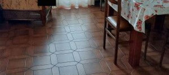 7 rooms Apartment in Rovigo, Italy No. 52427 6