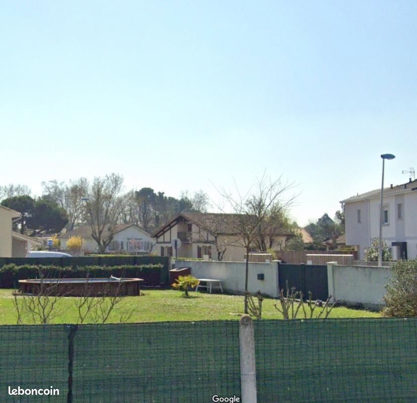 567m² Land in Le Haillan, France No. 97611
