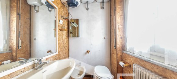 4 bedrooms Apartment in Rome, Italy No. 118512 20