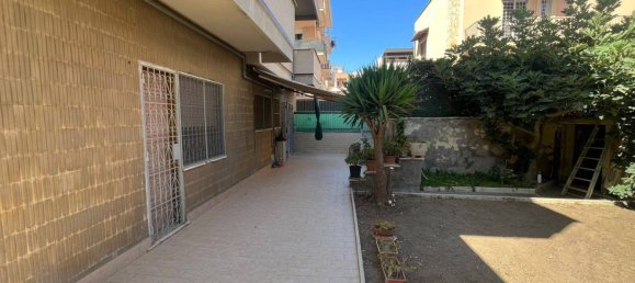 2 Schlafzimmer Wohnung in Rome, Italy, Nr. 44894 7