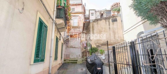 3 rooms Apartment in Messina, Italy No. 32549 5