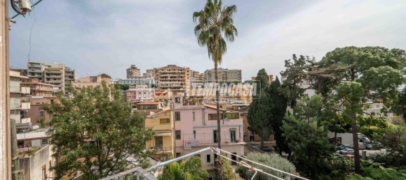 3 rooms Apartment in Messina, Italy No. 32549 69