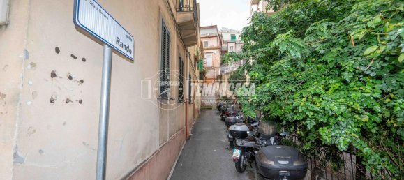 3 rooms Apartment in Messina, Italy No. 32549 7