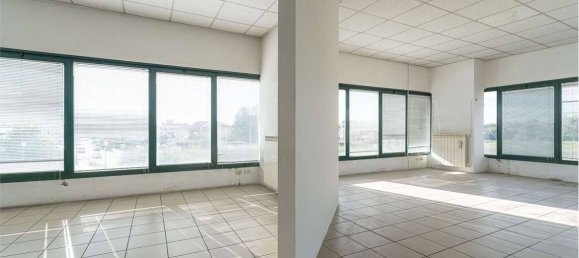 Escritório de 5 divisões em Biassono, Italy N.º 310954 15