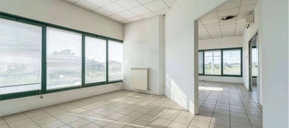 Escritório de 5 divisões em Biassono, Italy N.º 310954 7