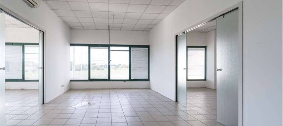 Escritório de 5 divisões em Biassono, Italy N.º 310954 18