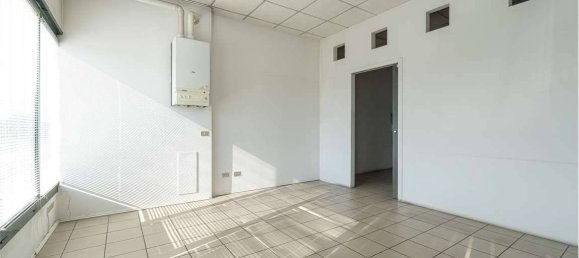 Escritório de 5 divisões em Biassono, Italy N.º 310954 11