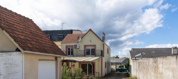 Casa de 5 dormitorios en Soissons, France No. 242200 12