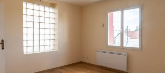 Casa de 5 dormitorios en Soissons, France No. 242200 4