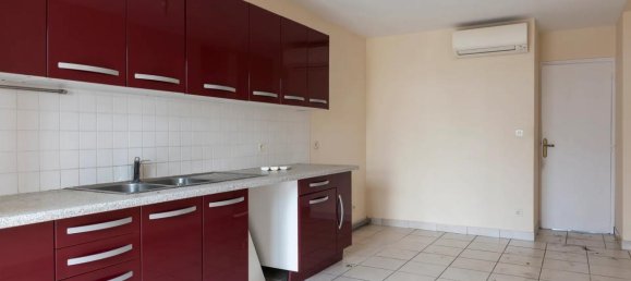 Casa de 5 dormitorios en Soissons, France No. 242200 2