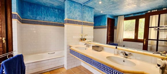 4 bedrooms House in Bunyola, Spain No. 146209 24