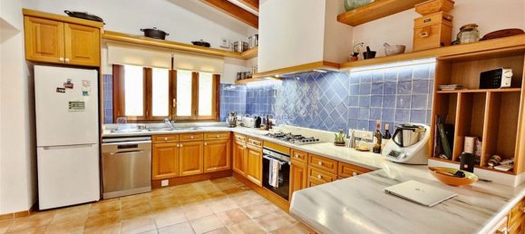 4 bedrooms House in Bunyola, Spain No. 146209 13