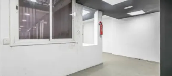 192m² Commercial property in Barcelona, Spain No. 21006 20