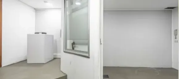 192m² Commercial property in Barcelona, Spain No. 21006 9