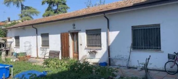 Studio in Jolanda di Savoia, Italy No. 25089 22