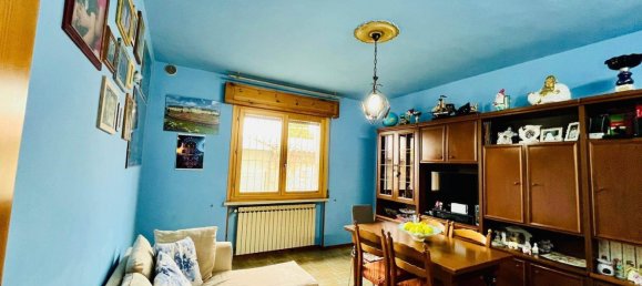 6 rooms Apartment in Verona, Italy No. 303375 3