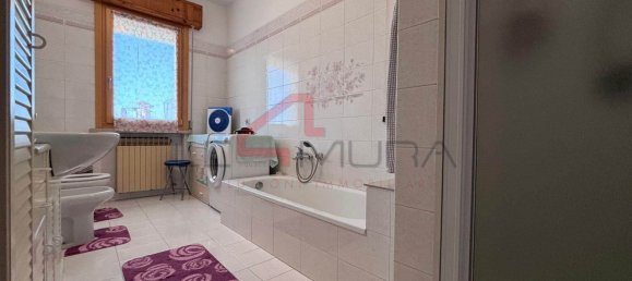 6 rooms Apartment in Verona, Italy No. 303375 17