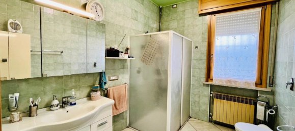 6 rooms Apartment in Verona, Italy No. 303375 7