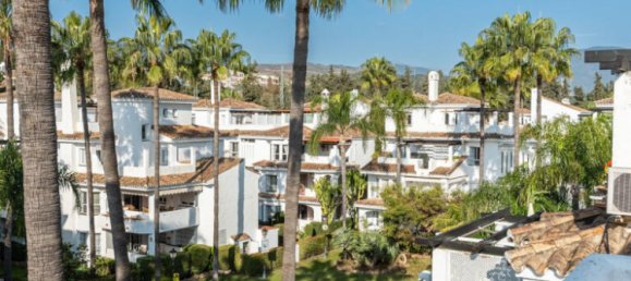1 bedroom Apartment in Marbella, Spain No. 190826 3
