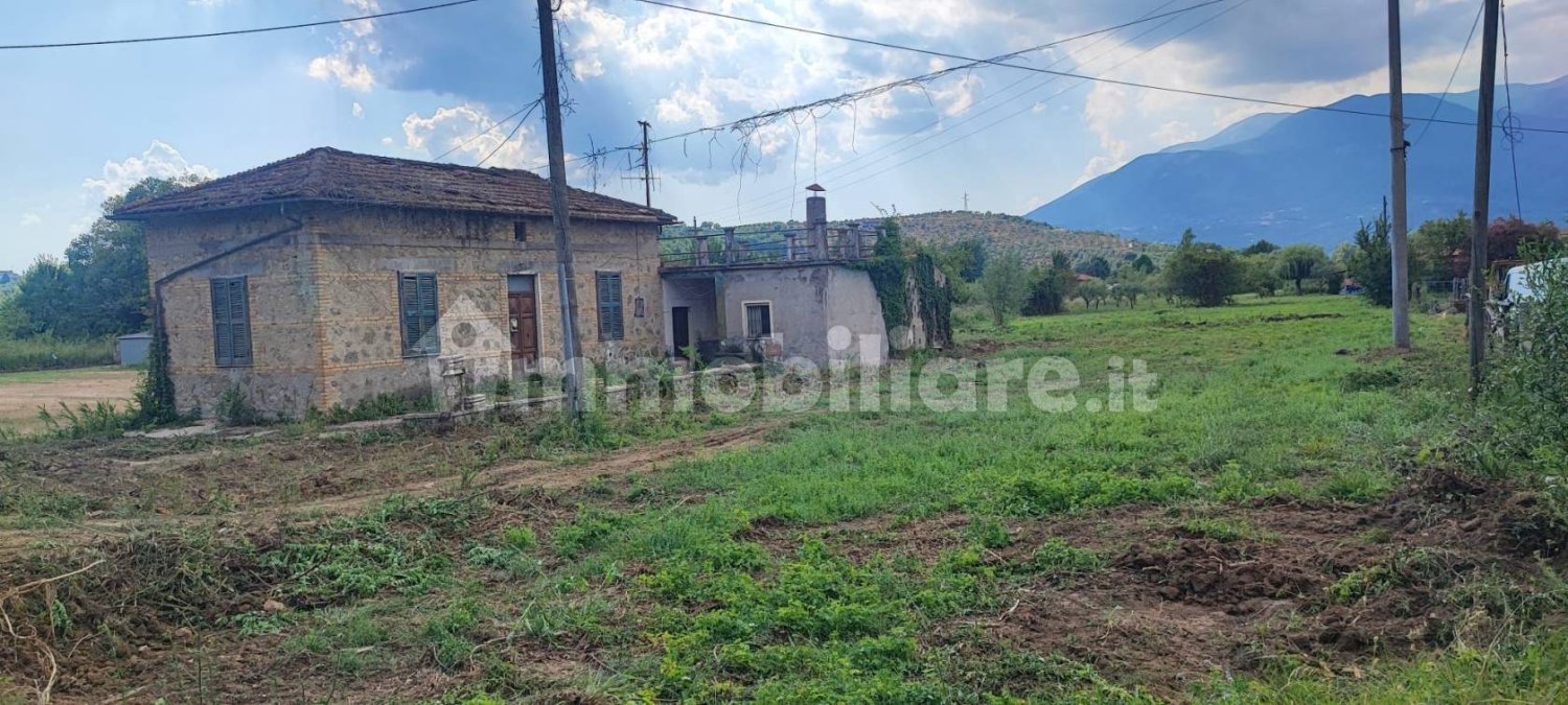 2 غرف نوم فيلا في Isola del Liri, Italy رقم 250959