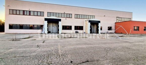 3407m² Warehouse in Castel Guelfo di Bologna, Italy No. 318865 8