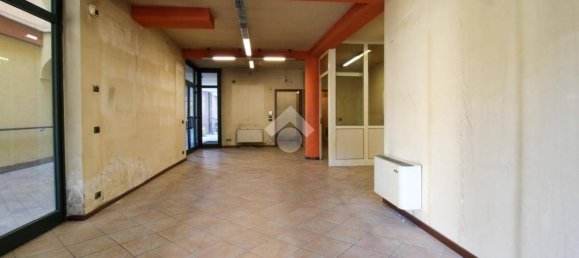 Коммерческая недвижимость с 1 комнатой в Палаццоло суль Ольо, Италия № 141622 14