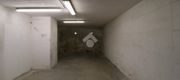 Коммерческая недвижимость с 1 комнатой в Палаццоло суль Ольо, Италия № 141622 5