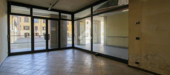 Коммерческая недвижимость с 1 комнатой в Палаццоло суль Ольо, Италия № 141622 7