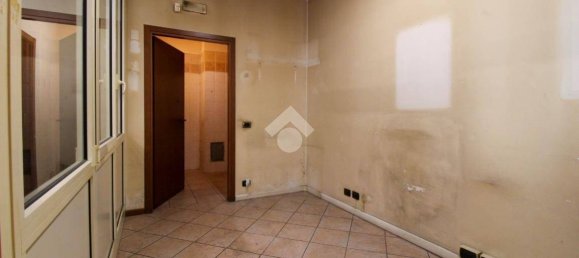 Коммерческая недвижимость с 1 комнатой в Палаццоло суль Ольо, Италия № 141622 20