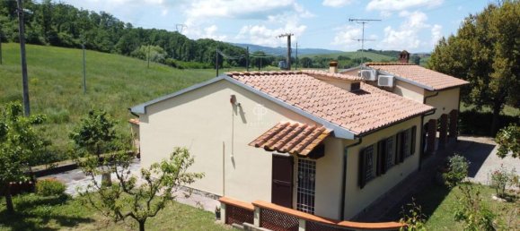 2 bedrooms Villa in Volterra, Italy No. 370945 19