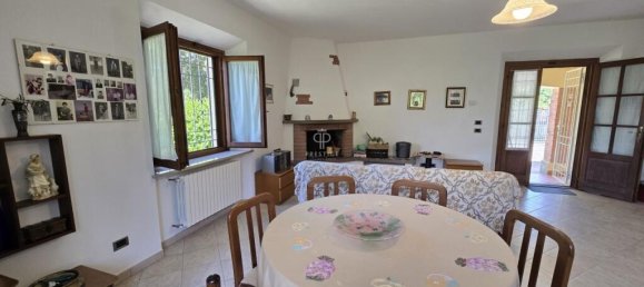 2 bedrooms Villa in Volterra, Italy No. 370945 2