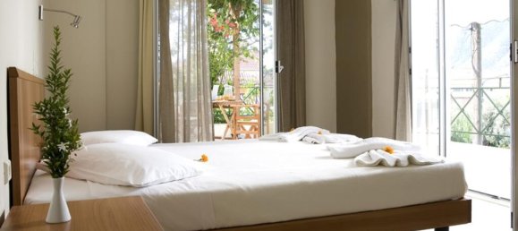 29 rooms Townhouse in Lefkada, Greece No. 3744 29