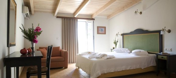 29 rooms Townhouse in Lefkada, Greece No. 3744 25