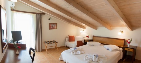 29 rooms Townhouse in Lefkada, Greece No. 3744 20