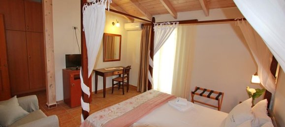 29 rooms Townhouse in Lefkada, Greece No. 3744 18