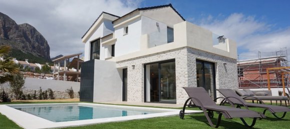 Villa de 3 dormitorios en Polop, Spain No. 2683 3