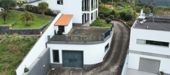 Villa de 3 dormitorios en Funchal, Portugal No. 190190 9