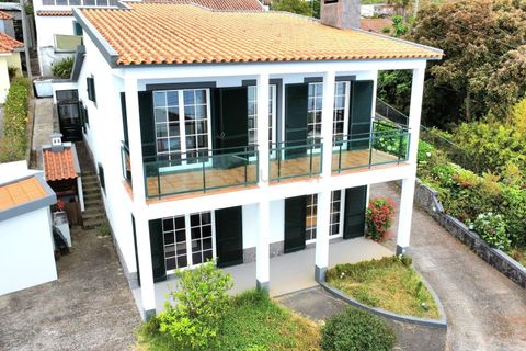 Villa de 3 dormitorios en Funchal, Portugal No. 190190