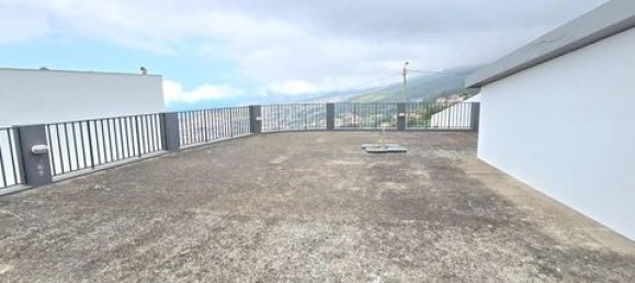 Villa de 3 dormitorios en Funchal, Portugal No. 190190 8