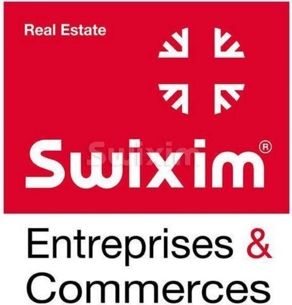 160m² Shop in Arles, France No. 18754