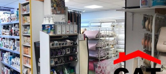 110m² Commercial property in Champagne-sur-Seine, France No. 143304 4