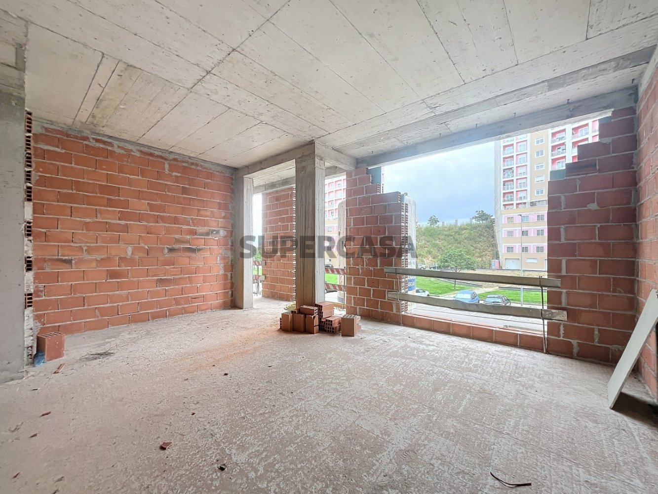 2 chambres Appartement à Corroios, Portugal No. 159523