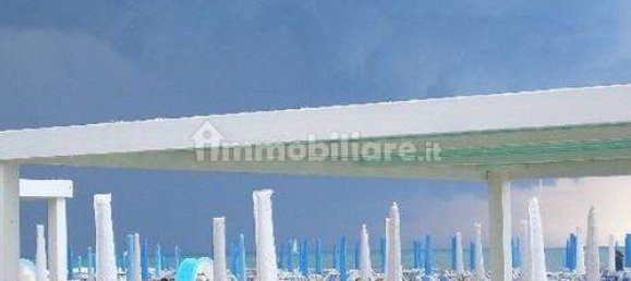 Пентхаус с 6 спальнями в Виареджо, Италия № 16063 4