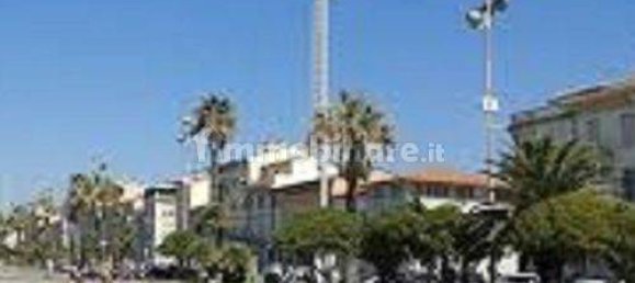 Пентхаус с 6 спальнями в Виареджо, Италия № 16063 5