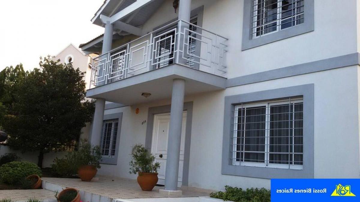 4 bedrooms House in Cordoba, Argentina No. 63773