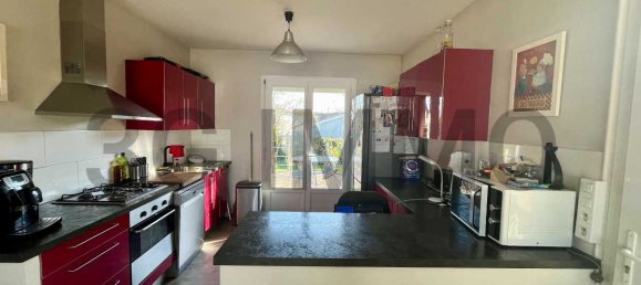 3 bedrooms Villa in Langon, France No. 195674 3